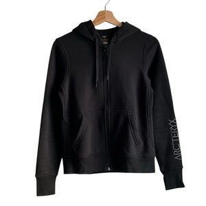 Arc'teryx Women Black Hooded Jacket, size S
